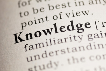 汽车发动机故障灯亮黄灯怎么处理