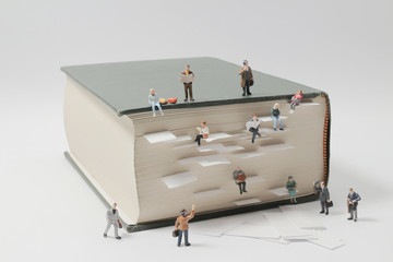 有两个地方的社保卡怎么办